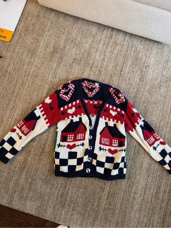 Sweaters - Cozy Knit Cardigan with House Motif in Red, Navy & Cream